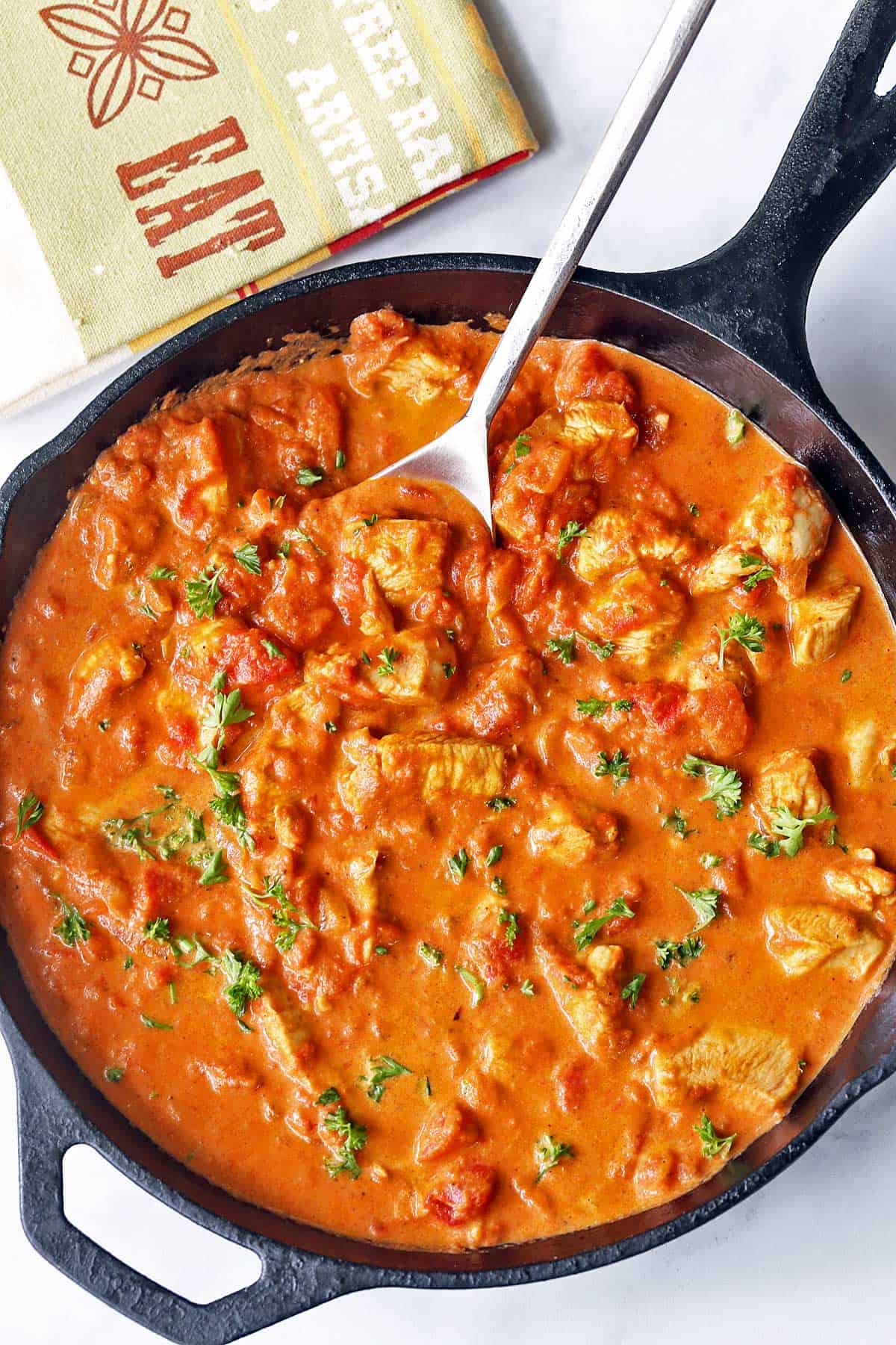 Keto butter chicken in a skillet.