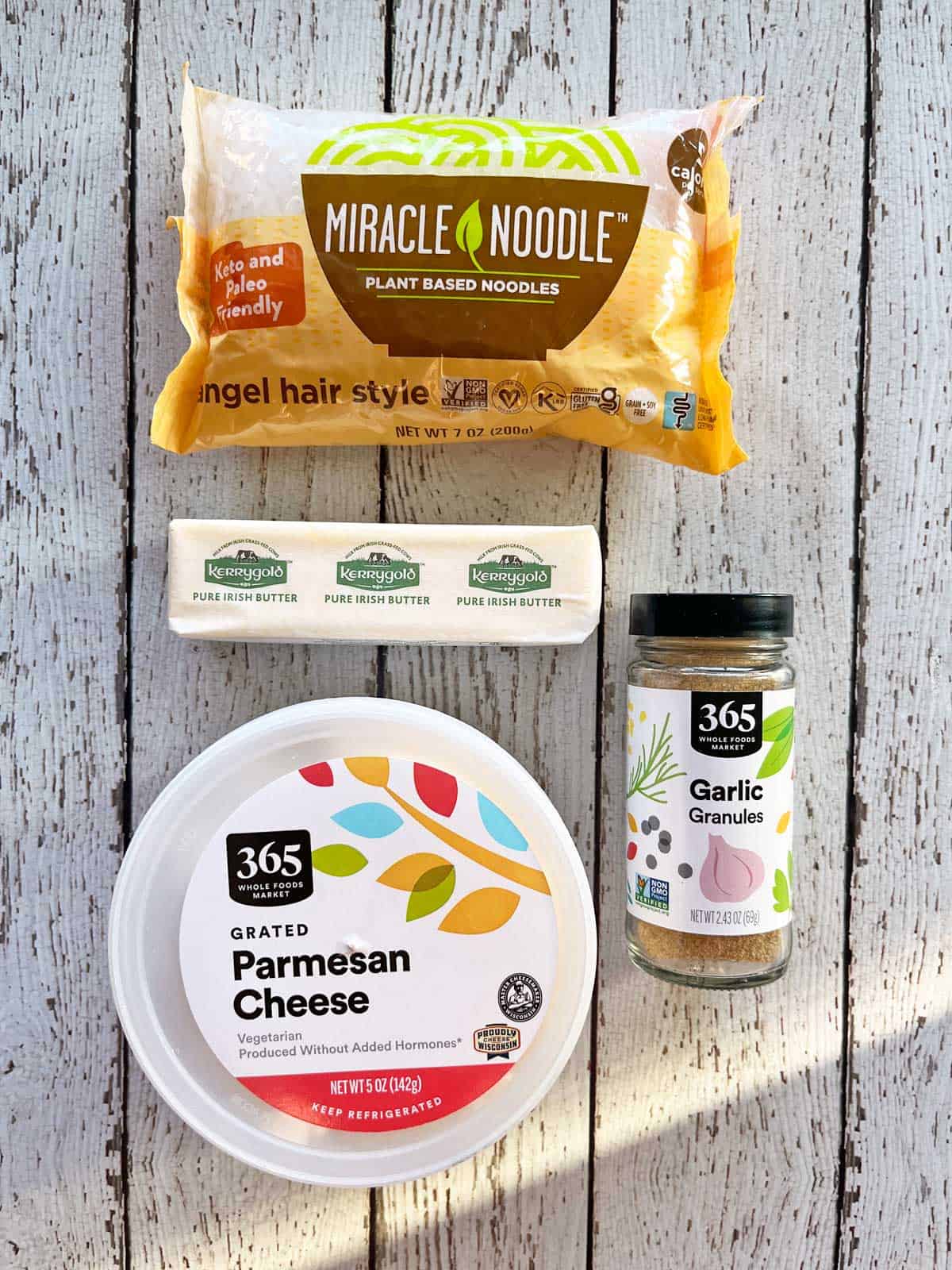 The ingredients needed to cook buttered shirataki noodles.