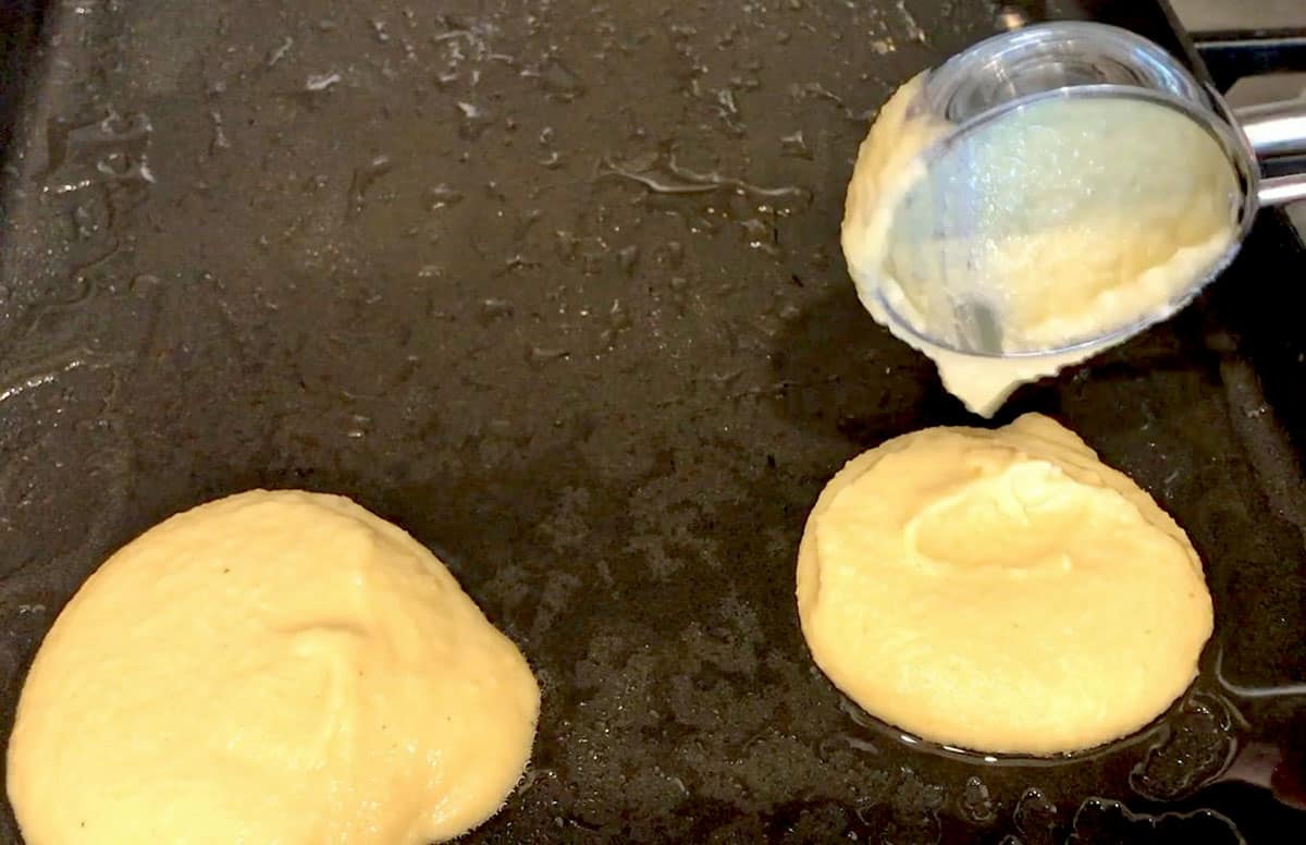 Almond flour pancakes' batter is thick.