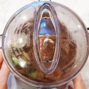 Processing the avocado chocolate mousse ingredients.