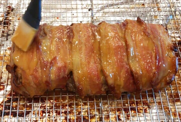 Glaze the meatloaf again.