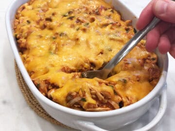 The casserole is served.