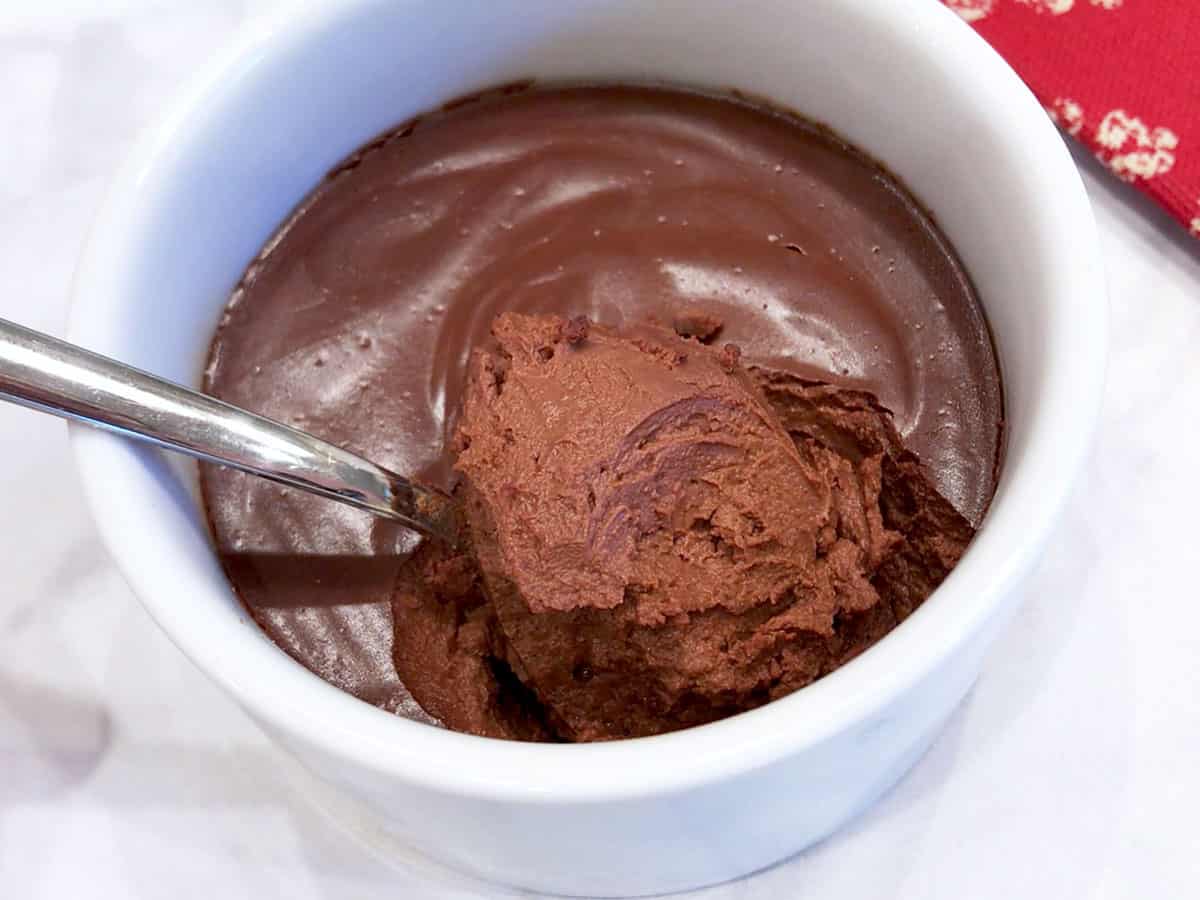 The custard is served.