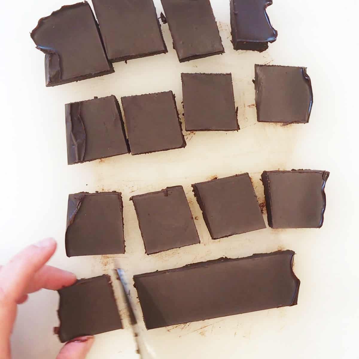 Cutting the fudge into squares.