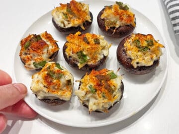 The mushrooms are served.