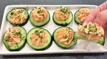 The mousse is served.