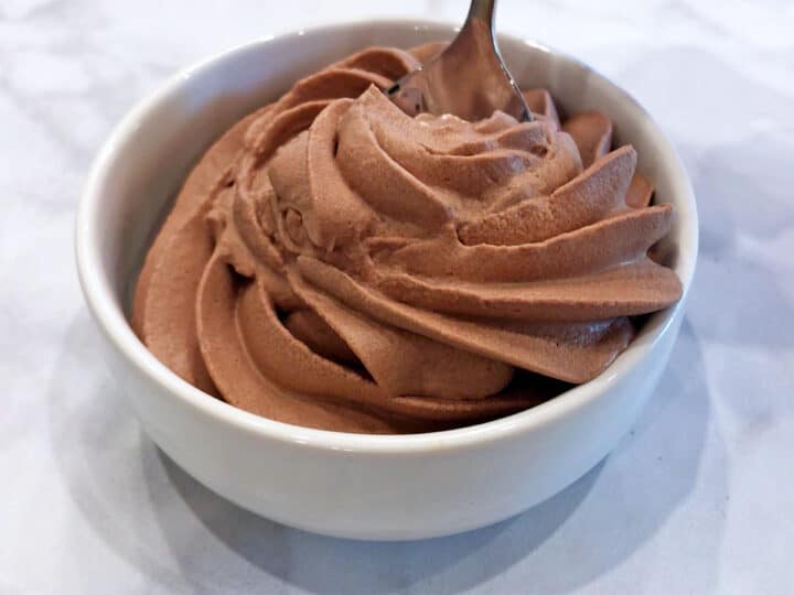 The whipped cream is served.