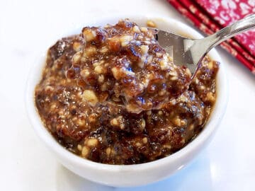 The charoset is served.